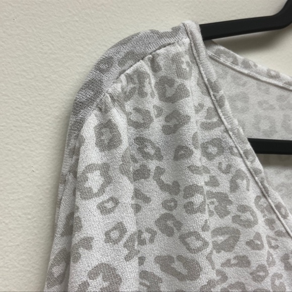 Made in Italy | Animal Print Blouse Dolman Sleeve Tie Waist White/Gray X… - Picture 8 of 14